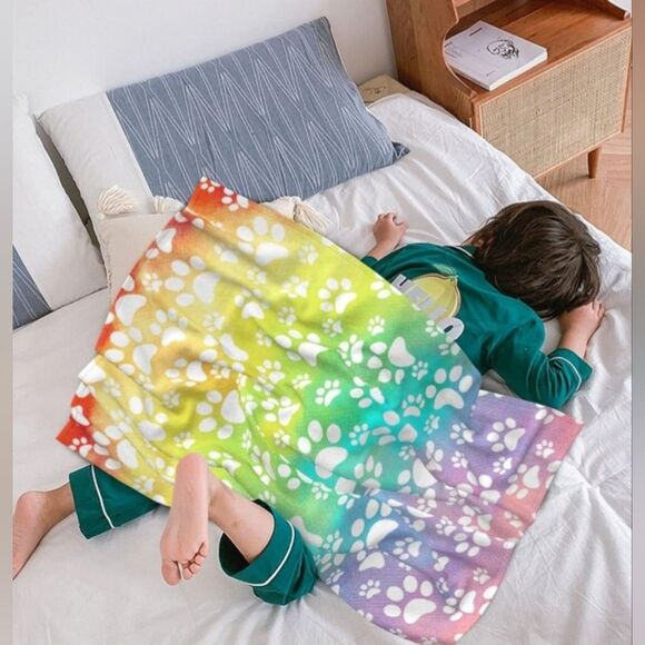 Rainbow Dog Paw Throw Blanket UItra-Soft Lightwheight Comfort Cozy 40x50 - Picture 3 of 5